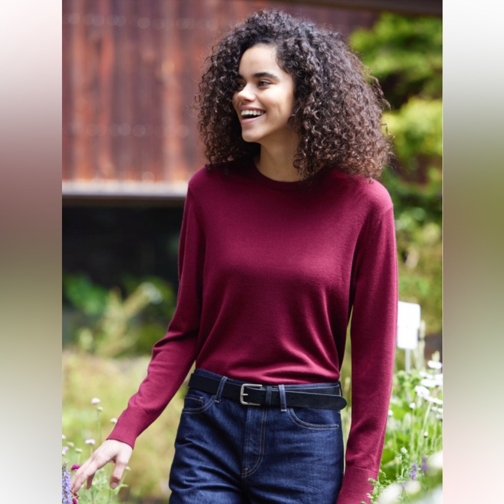 Uniqlo 100% Wool Crew Neck Sweater, Wine/Raspberry, Soft, Elegant, Women L